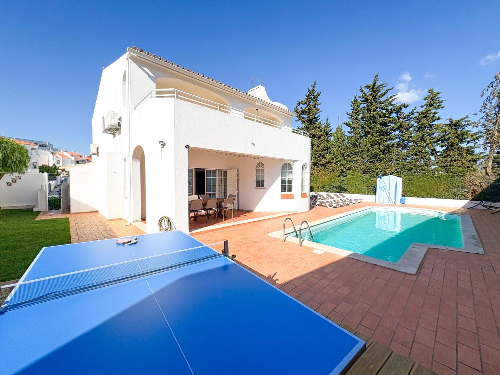 Villa Mia - Peerless Bond *